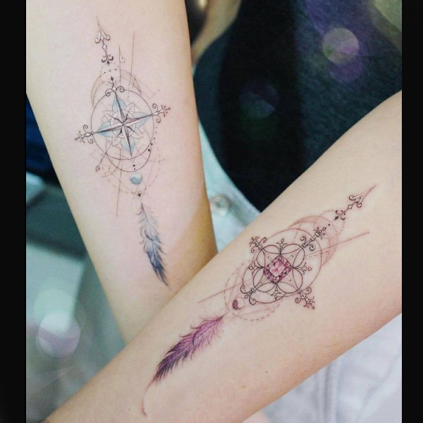 Amazing jewelry arrow matching couple tattoo design