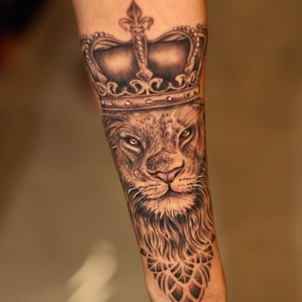  A king lion and mandala tattoo design