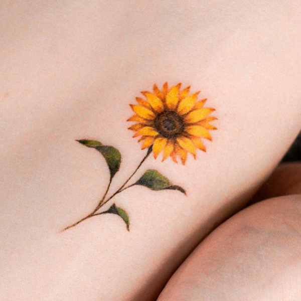 Pretty Sunflower design tattoo