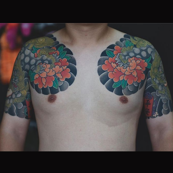 Cool Iruzumi chest tattoo design